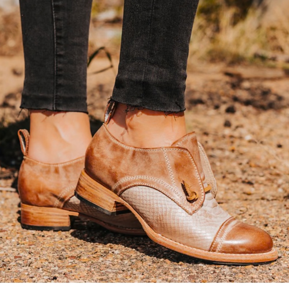Freebird Mabel Two-Tone Leather Loafers